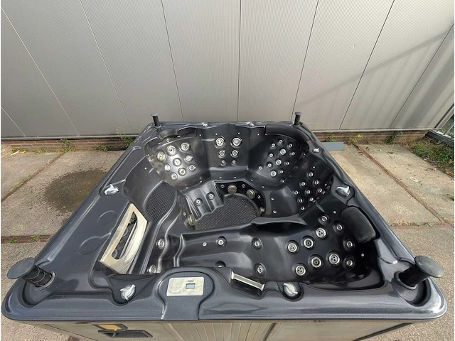 Balboa 5 persoons jacuzzi en buitenspa - afbeelding 13 van  27