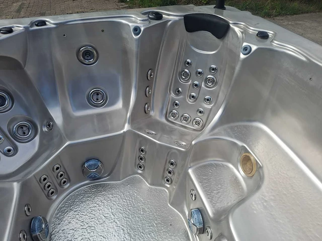 Balboa 5 persoons jacuzzi en buitenspa - afbeelding 2 van  25