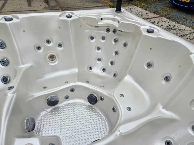 Balboa 5 persoons jacuzzi en buitenspa - afbeelding 16 van  30