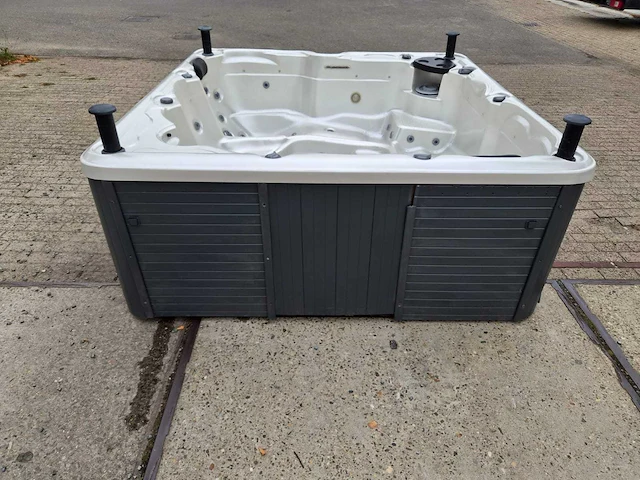 Balboa 5 persoons jacuzzi en buitenspa - afbeelding 20 van  30