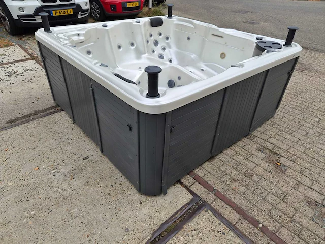 Balboa 5 persoons jacuzzi en buitenspa - afbeelding 22 van  30