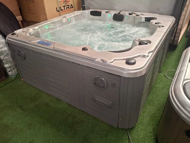 Balboa 5 persoons jacuzzi en buitenspa - afbeelding 6 van  34