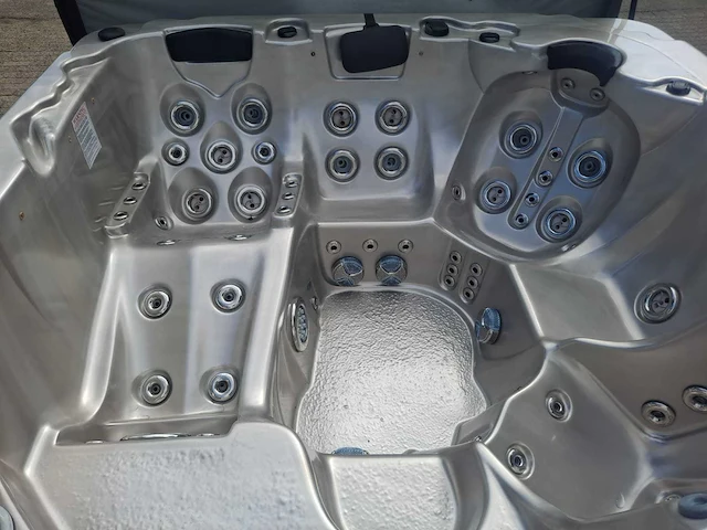 Balboa 5 persoons jacuzzi en buitenspa - afbeelding 15 van  34