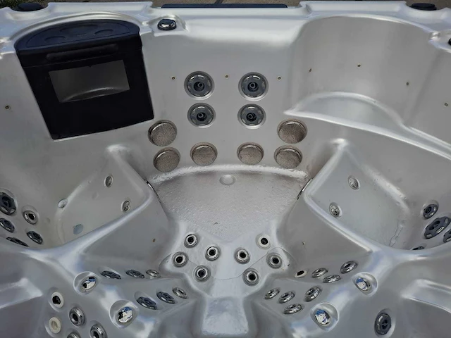 Balboa 5 persoons jacuzzi en buitenspa - afbeelding 7 van  32