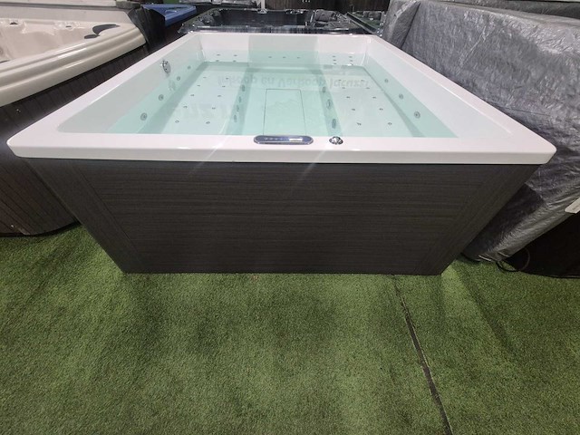 Balboa 6 persoons design spa jacuzzi en buitenspa - afbeelding 3 van  16