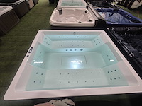 Balboa 6 persoons design spa jacuzzi en buitenspa - afbeelding 9 van  20