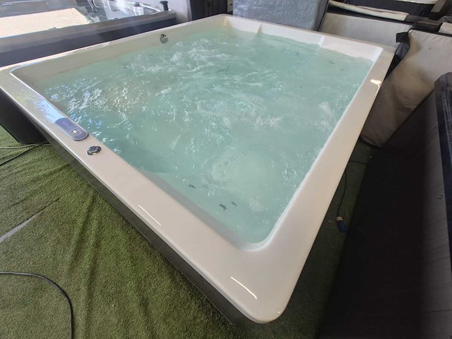 Balboa 6 persoons design spa jacuzzi en buitenspa - afbeelding 4 van  17
