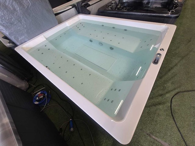 Balboa 6 persoons design spa jacuzzi en buitenspa - afbeelding 13 van  17