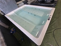 Balboa 6 persoons design spa jacuzzi en buitenspa - afbeelding 13 van  17