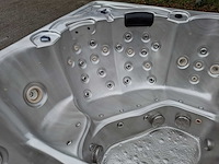 Balboa 6 persoons jacuzzi en buitenspa - afbeelding 10 van  27
