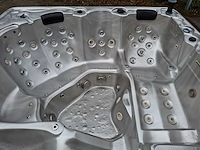 Balboa 6 persoons jacuzzi en buitenspa - afbeelding 12 van  27