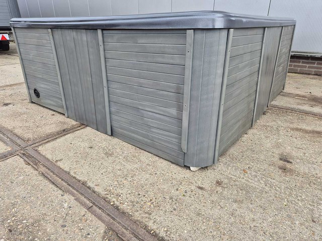 Balboa 6 persoons jacuzzi en buitenspa - afbeelding 18 van  21