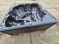 Balboa 6 persoons jacuzzi en buitenspa - afbeelding 20 van  21