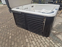 Balboa 6 persoons jacuzzi en buitenspa - afbeelding 14 van  34
