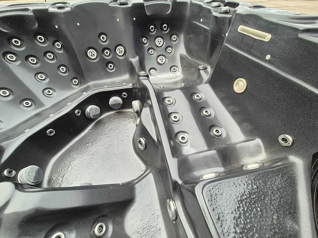 Balboa 6 persoons jacuzzi en buitenspa - afbeelding 2 van  23
