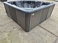 Balboa 6 persoons jacuzzi en buitenspa - afbeelding 18 van  23