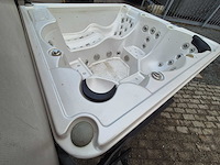 Balboa 6 persoons jacuzzi en buitenspa - afbeelding 2 van  34