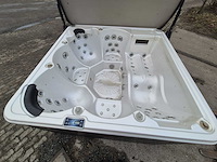 Balboa 6 persoons jacuzzi en buitenspa - afbeelding 23 van  34