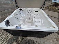 Balboa 6 persoons jacuzzi en buitenspa - afbeelding 12 van  34