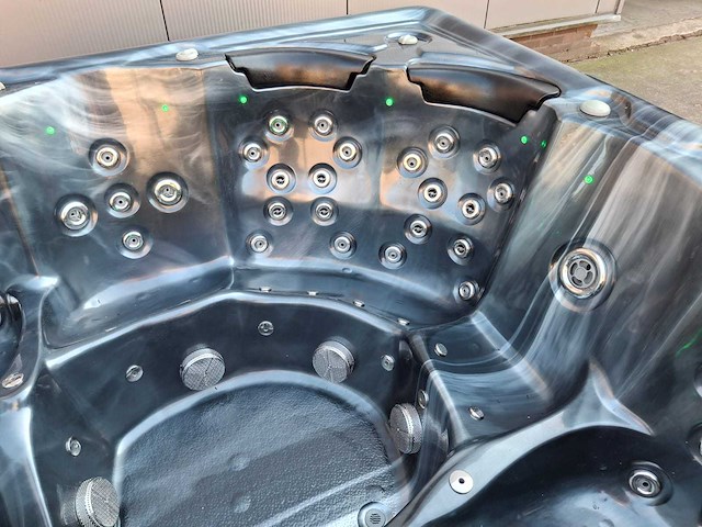 Balboa 6 persoons jacuzzi en buitenspa - afbeelding 3 van  30