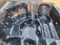 Balboa 6 persoons jacuzzi en buitenspa - afbeelding 19 van  30