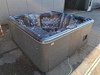 Balboa 6 persoons jacuzzi en buitenspa - afbeelding 26 van  30