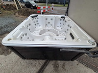 Balboa 6 persoons jacuzzi en buitenspa - afbeelding 19 van  24