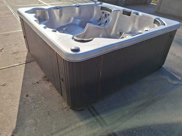 Balboa 6 persoons jacuzzi en buitenspa - afbeelding 21 van  31