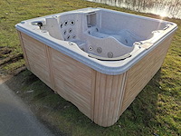 Balboa 6 persoons jacuzzi en buitenspa - afbeelding 5 van  7