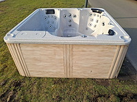 Balboa 6 persoons jacuzzi en buitenspa - afbeelding 7 van  7