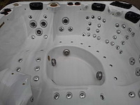 Balboa 6 persoons jacuzzi en buitenspa - afbeelding 24 van  36