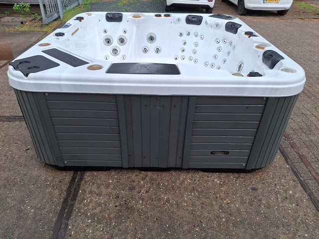 Balboa 6 persoons jacuzzi en buitenspa - afbeelding 3 van  36