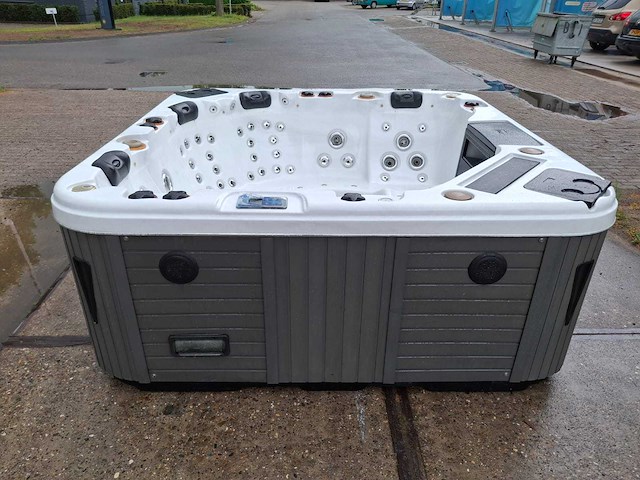 Balboa 6 persoons jacuzzi en buitenspa - afbeelding 5 van  36