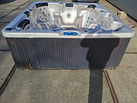 Balboa 6 persoons jacuzzi en buitenspa - afbeelding 25 van  31