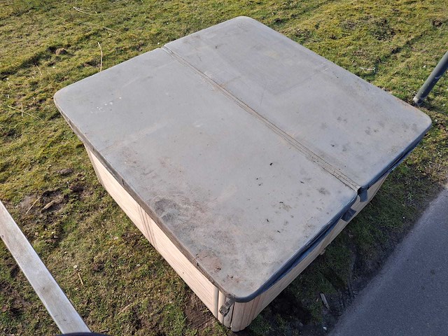 Balboa 6 persoons jacuzzi en buitenspa - afbeelding 8 van  27