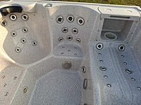 Balboa 6 persoons jacuzzi en buitenspa - afbeelding 15 van  27