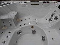 Balboa 6 persoons jacuzzi en buitenspa - afbeelding 8 van  19