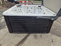 Balboa 6 persoons jacuzzi en buitenspa - afbeelding 20 van  34