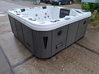 Balboa 6 persoons jacuzzi en buitenspa - afbeelding 33 van  36