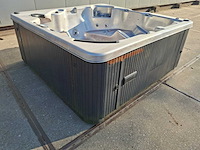 Balboa 6 persoons jacuzzi en buitenspa - afbeelding 18 van  31