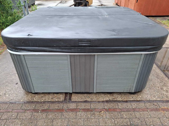 Balboa 6 persoons jacuzzi en buitenspa - afbeelding 2 van  34