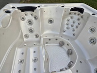Balboa 6 persoons jacuzzi en buitenspa - afbeelding 27 van  29