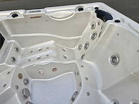 Balboa 6 persoons jacuzzi en buitenspa - afbeelding 6 van  29