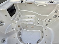 Balboa 6 persoons jacuzzi en buitenspa - afbeelding 7 van  29