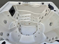 Balboa 6 persoons jacuzzi en buitenspa - afbeelding 14 van  29