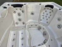 Balboa 6 persoons jacuzzi en buitenspa - afbeelding 27 van  29
