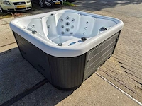 Balboa 6 persoons jacuzzi en buitenspa - afbeelding 3 van  30