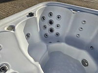 Balboa 6 persoons jacuzzi en buitenspa - afbeelding 16 van  30