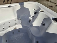 Balboa 6 persoons jacuzzi en buitenspa - afbeelding 28 van  30