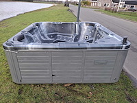 Balboa 7 persoons jacuzzi en buitenspa - afbeelding 2 van  28